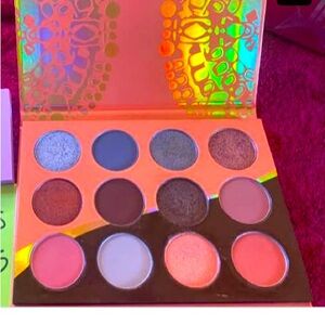 Nubian 3 Coral by Juvia’s Place
Never been used